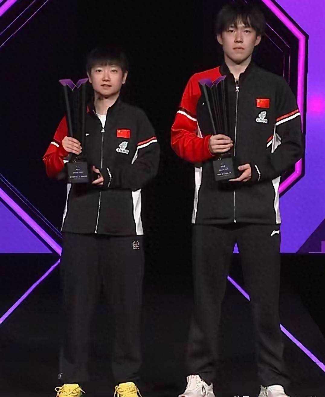 FLY血洗HKA，JackeyLove极限生还后反打顶尖较量成都决赛之夜，成为赛场最大亮点的简单介绍