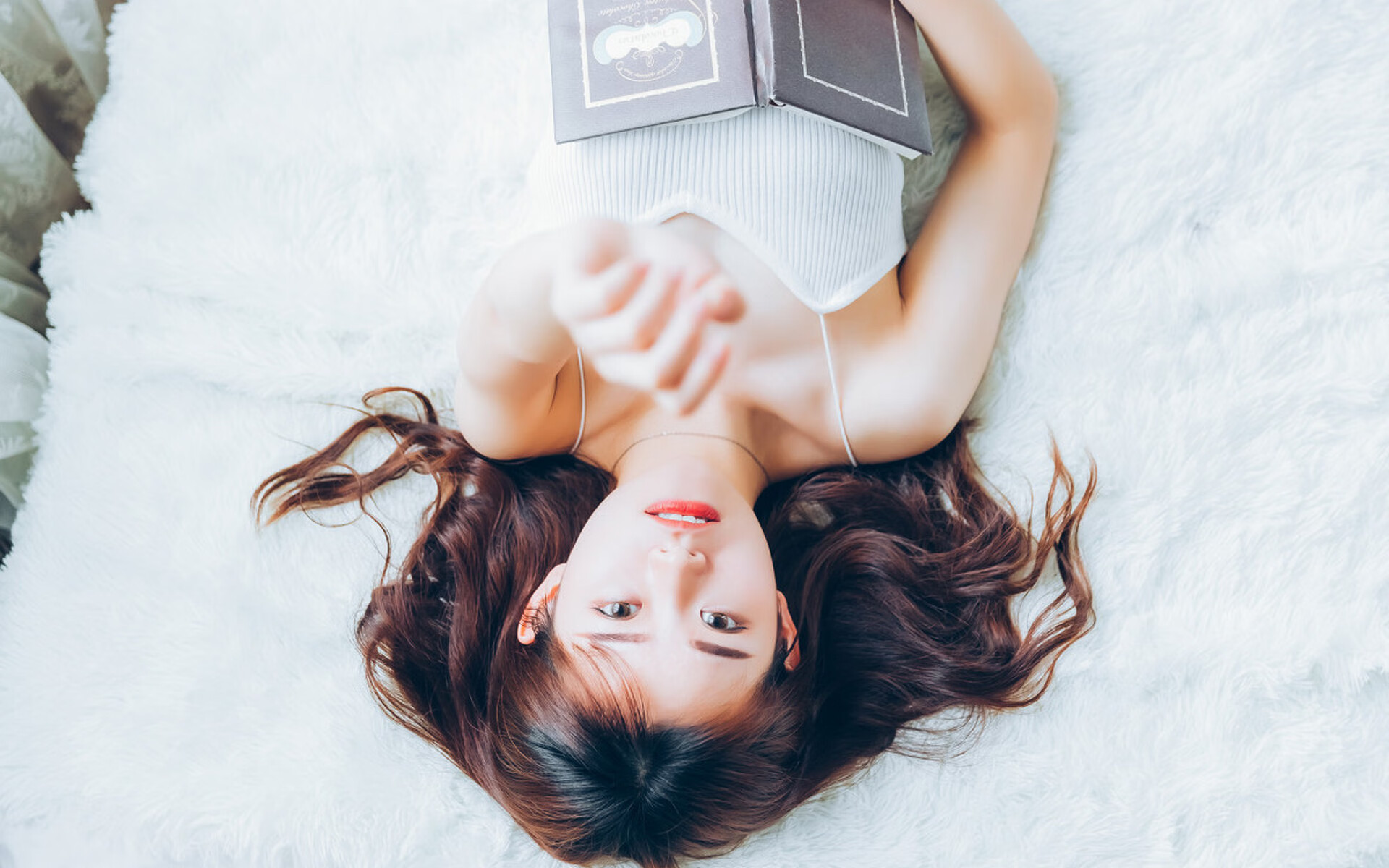 文班亚马关键时刻炸裂!马刺惊险战胜步行者,火力全开彰显夺冠野心