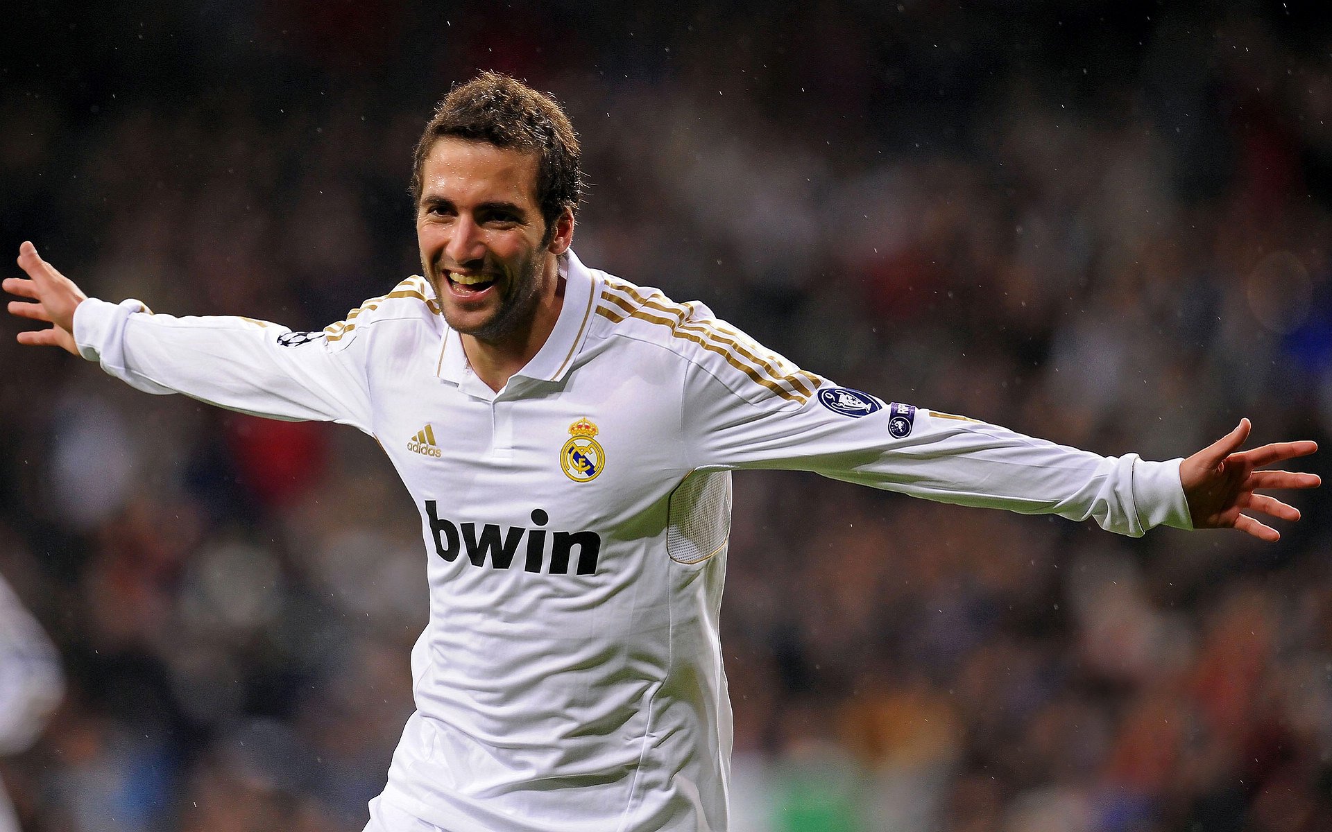 点杀者与指挥家，若日尼奥一传一射，乌克兰让芬兰突然死亡